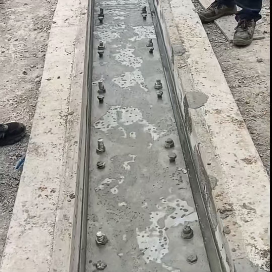 南谯港口码头起重机龙门吊重型机械设备稳固用早强快凝轨道胶泥